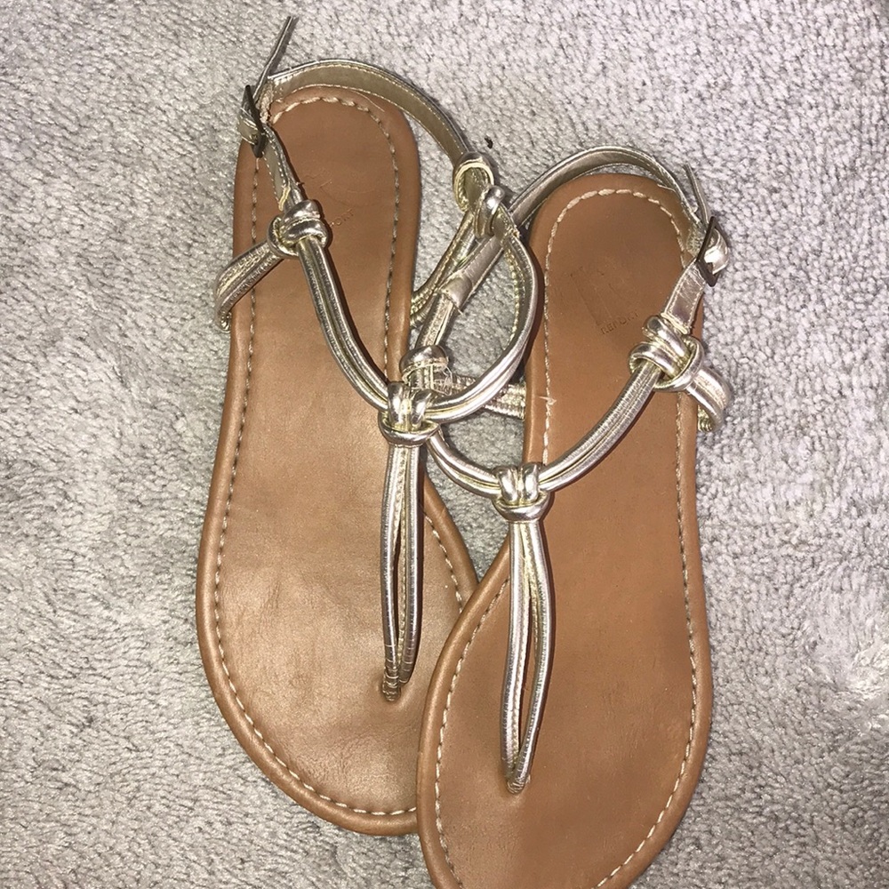 RI resort sandals- gold and tan